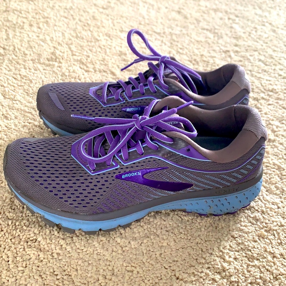 Brooks Ghost 12 running shoes.  In great shape